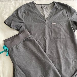 Grey Figs M One pocket top